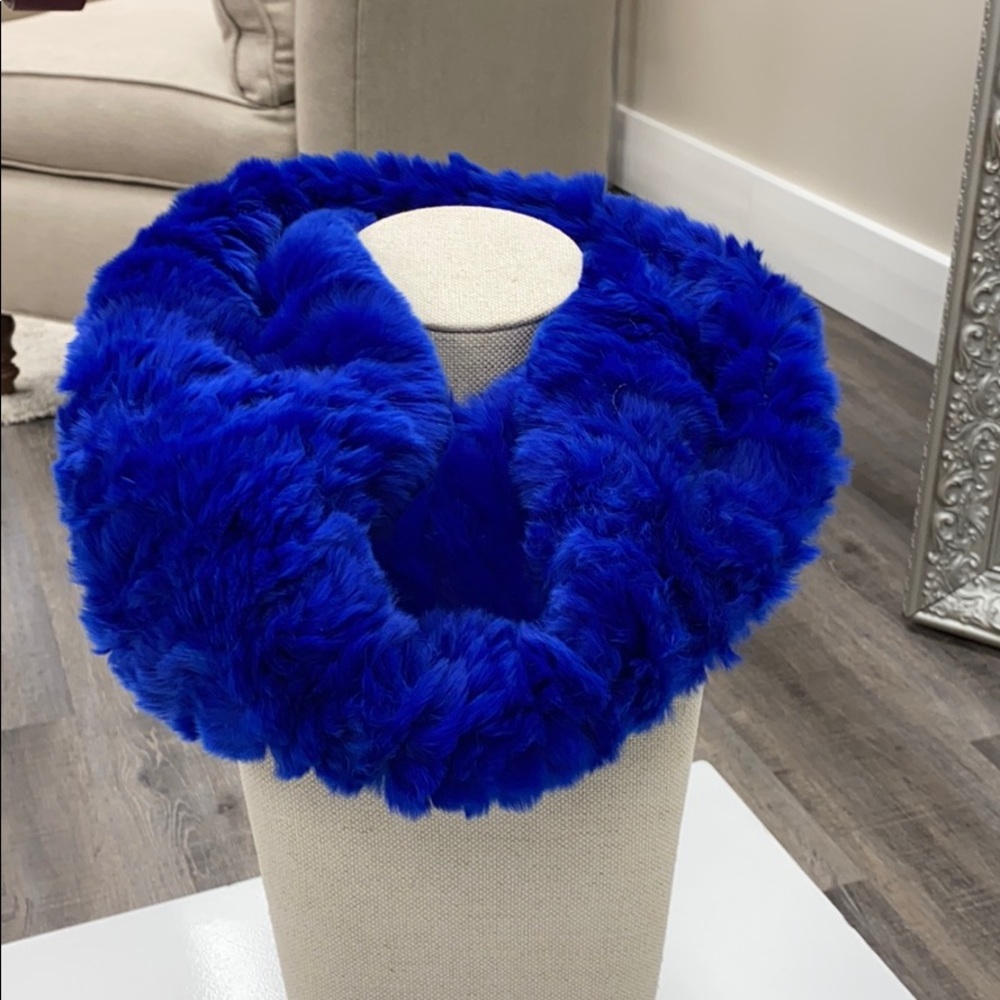 Nicole Miller infinity scarf